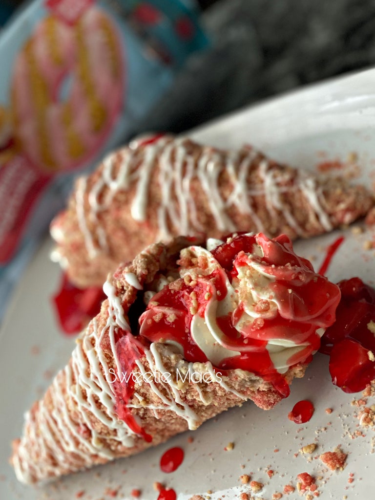 Strawberry Cheesecake Stuffed Waffles Recipe